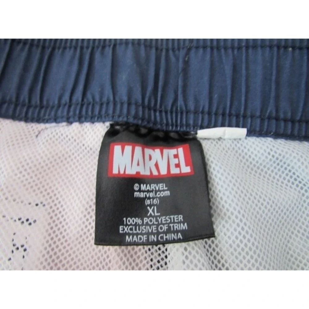 Marvel Captain America Board Shorts Mens XL Red Blue Swim Trunks With Lining - Picture 3 of 4